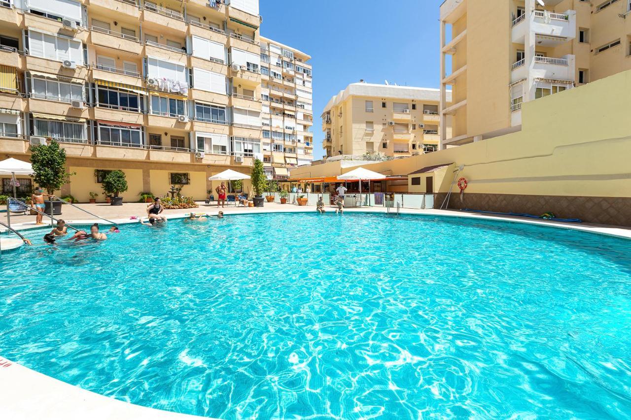 Ver7 - Estudio, Wifi, Fire Stick Amazon, Terraza, Vistas Al Mar, Piscina Torremolinos Exterior photo