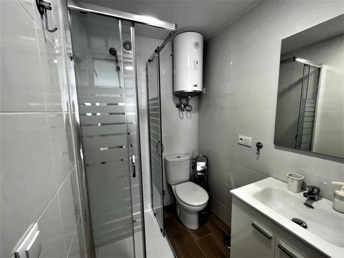 Ver7 - Estudio, Wifi, Fire Stick Amazon, Terraza, Vistas Al Mar, Piscina Torremolinos Exterior photo
