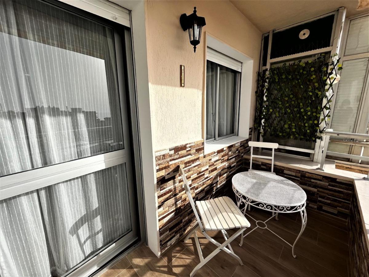 Ver7 - Estudio, Wifi, Fire Stick Amazon, Terraza, Vistas Al Mar, Piscina Torremolinos Exterior photo