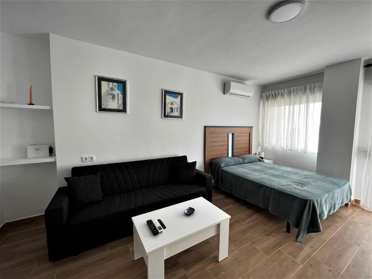 Ver7 - Estudio, Wifi, Fire Stick Amazon, Terraza, Vistas Al Mar, Piscina Torremolinos Exterior photo