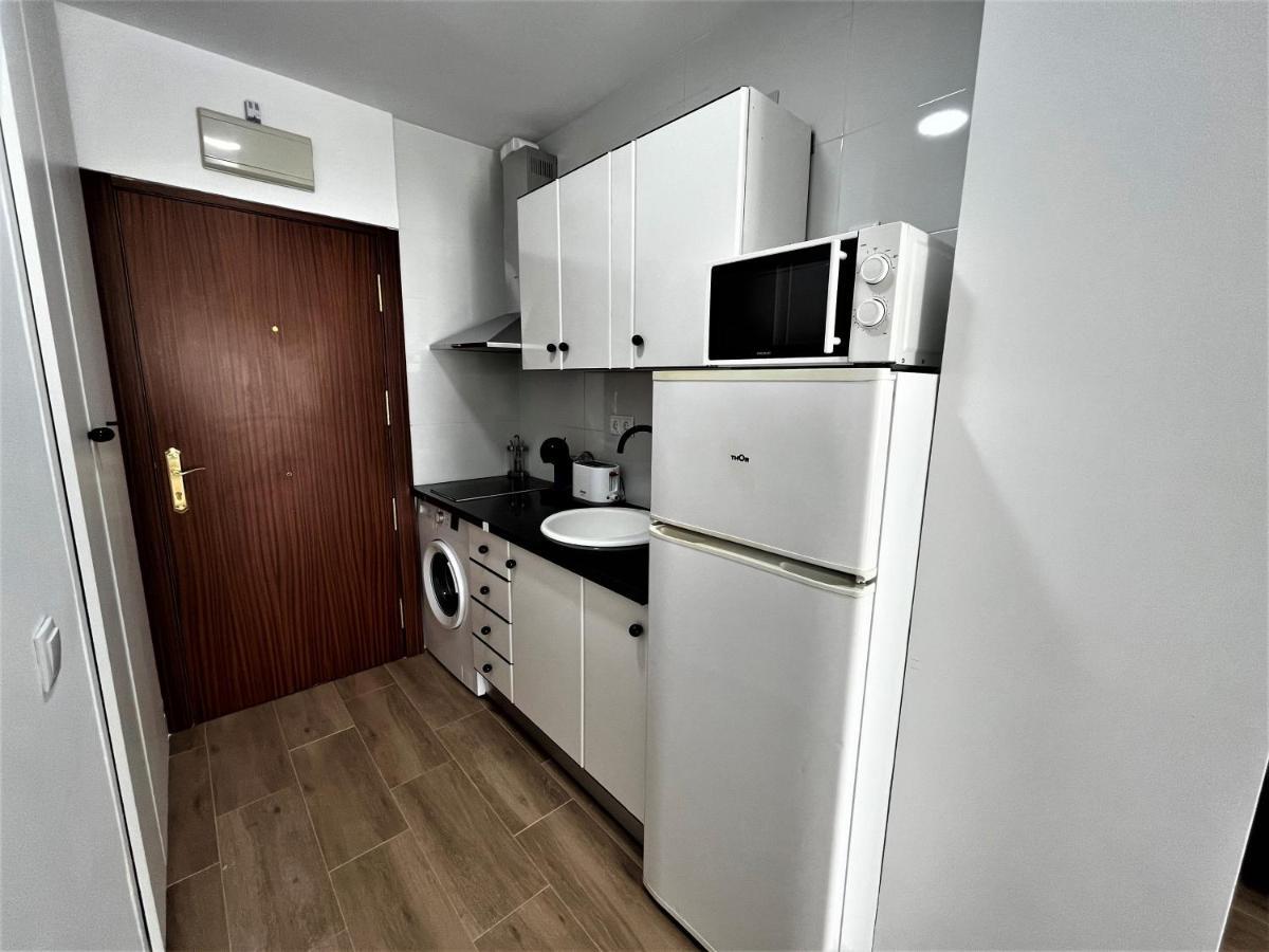 Ver7 - Estudio, Wifi, Fire Stick Amazon, Terraza, Vistas Al Mar, Piscina Torremolinos Exterior photo