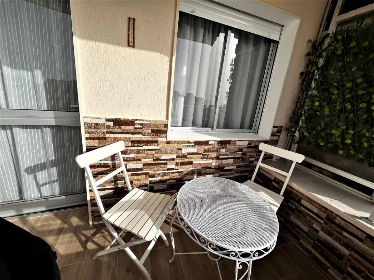 Ver7 - Estudio, Wifi, Fire Stick Amazon, Terraza, Vistas Al Mar, Piscina Torremolinos Exterior photo